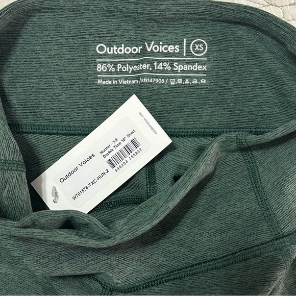 NWT Outdoor Voices 10” Double Time XS Yoga Bike Shorts Hunter Green - Picture 5 of 5
